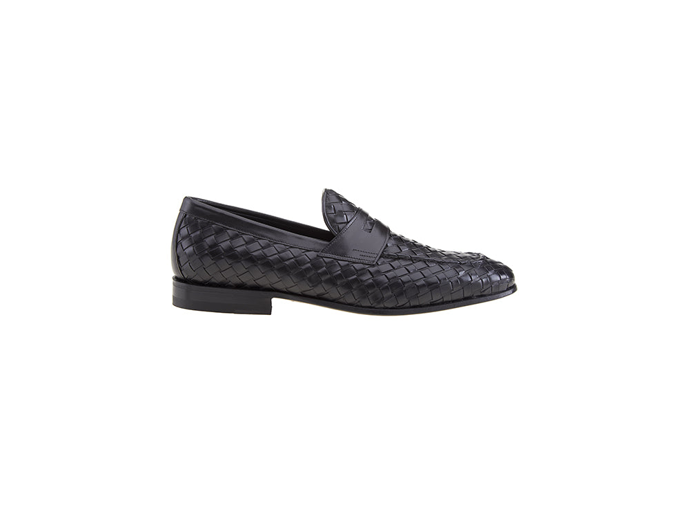 BRAIDED BLACK LOAFERS